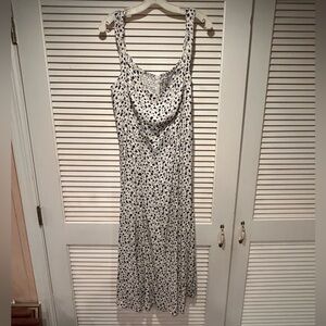 Reformation Blue and Cream Sleeveless Floral Dress
Feels like silk 
Size 12,